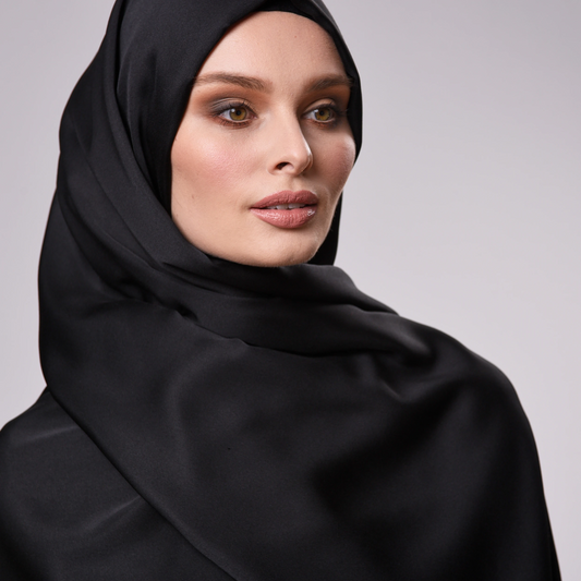 Five Most Common Types of Hijab Fabrics